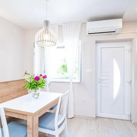 Studio Apartment Lapad Dubrovnik Exterior photo